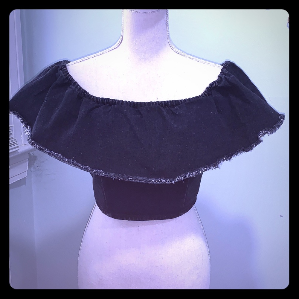 American Eagle black cropped cold shoulder top M - Picture 2 of 5